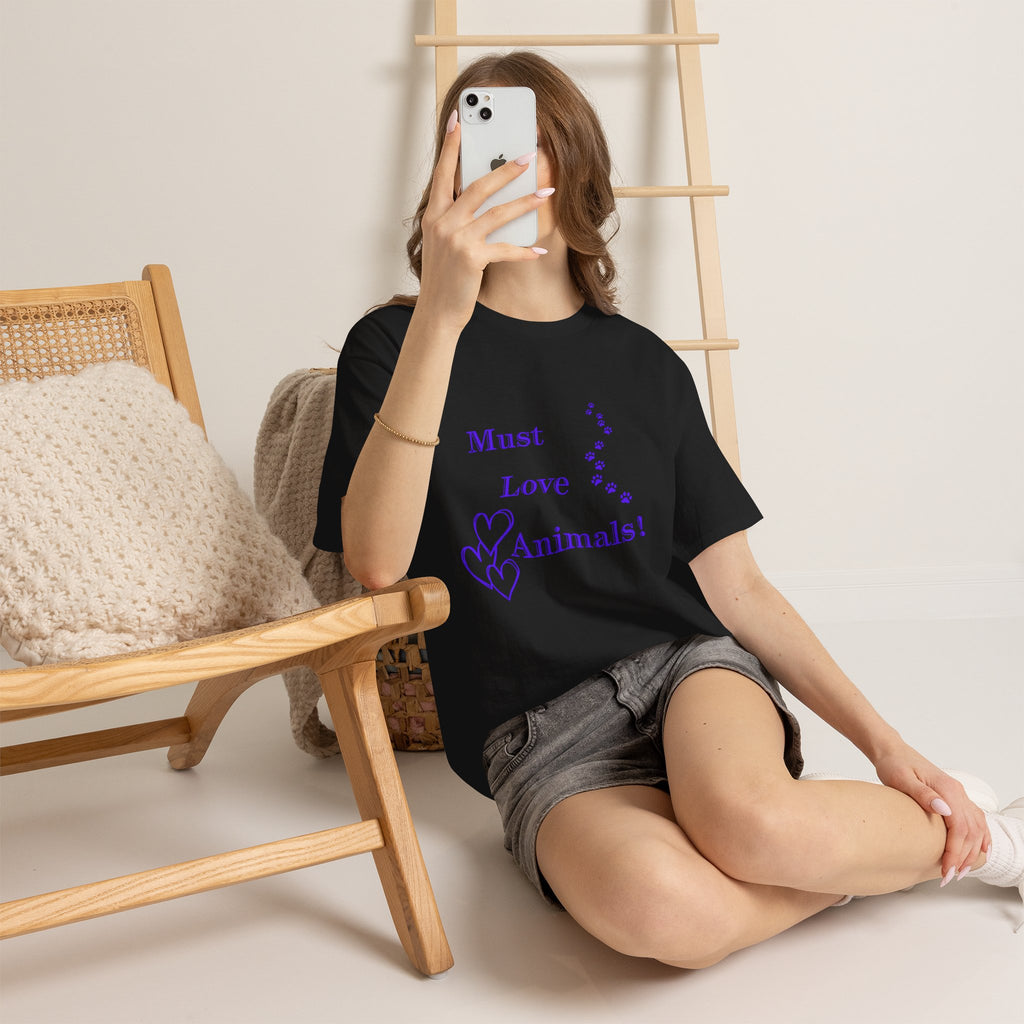 Must Love Animals! T-Shirt — Cute Paw Print & Heart Design for Pet Lovers